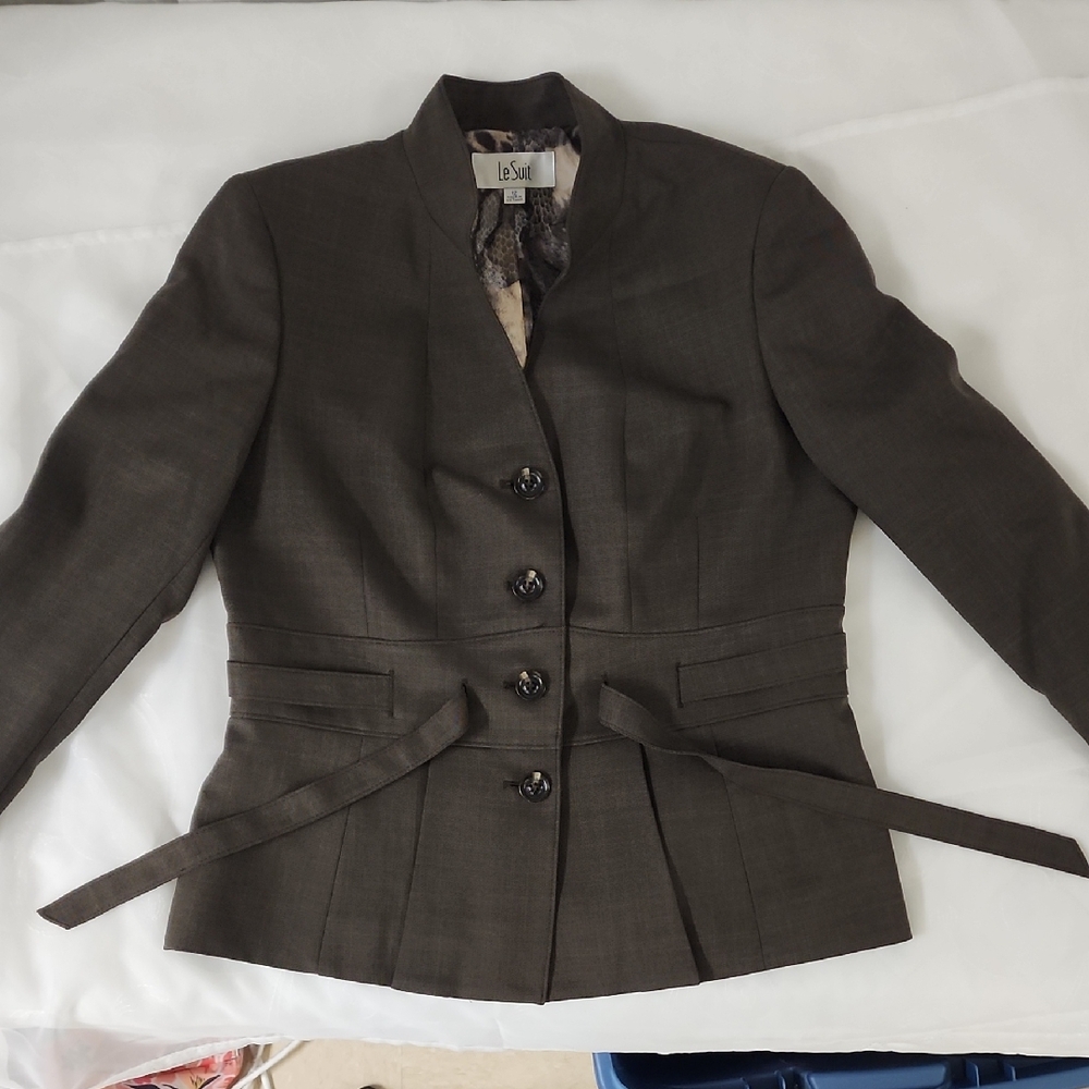 Le Suit Women's Chocolate Brown Blazer